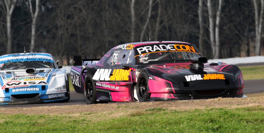 Nicolás Jaime marcha hacia la victoria en el TC Mouras