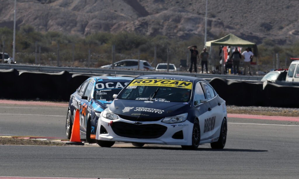 Clase 3 del TN APAT Canapino ganó en el Villicum de San Juan 2 Jorge Barrio fue segundo en la Clase 3 del TN APAT