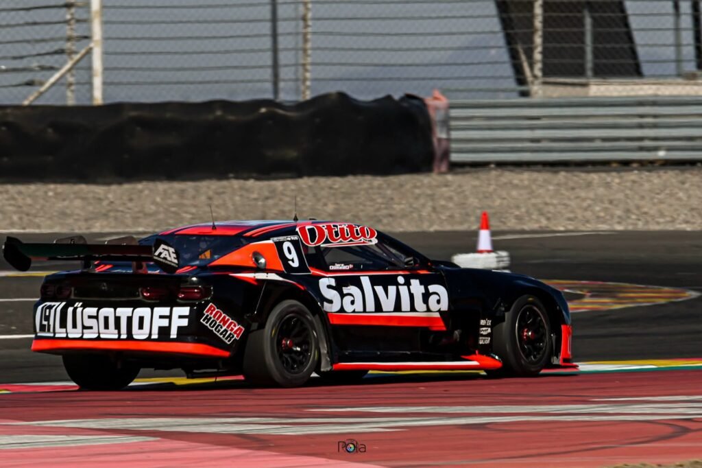 Jeremías Olmedo y una gran doble jornada en el Villicum 3 Jeremias Olmedo en el Camaro de TC