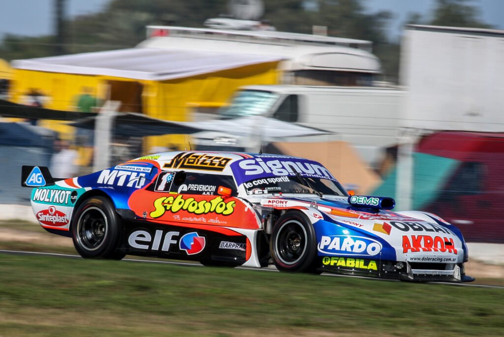 Una huella llamada Turismo Carretera 7 Guillermo Ortelli con la Chevy de Turismo Carretera