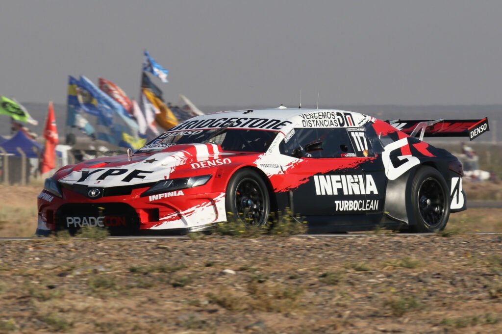Una huella llamada Turismo Carretera 18 Matías Rossi y su Toyota Camry