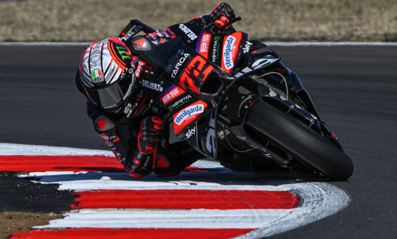 Bezzechi pulverizó el récord del MotoGP y Perrone fue el más rápido en Moto3 en Silverstone 1 Bezzecchi el más rápido del MotoGP