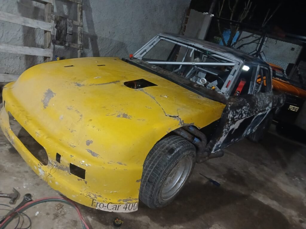 El proceso de armado del auto de Ezequiel De La Fuente