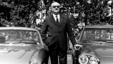 Enzo Ferrari con sus criaturas