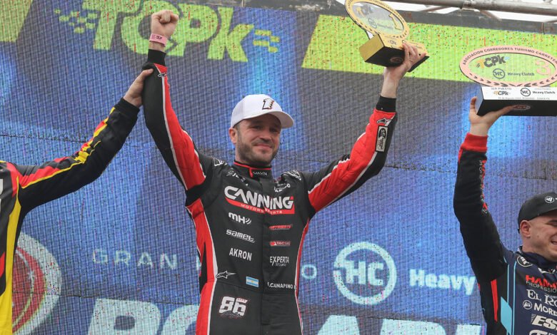 Canapino ganó en el TC Pick Up. Werner, el dueño de la etapa regular 1 Agustín Canapino celebra en el podio de Rosario