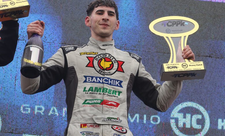 Pellandino se llevó todo en el TC Pista Pick Up en Rosario 1 Pellandino celebra la victoria en el podio del TC PistaPick Up