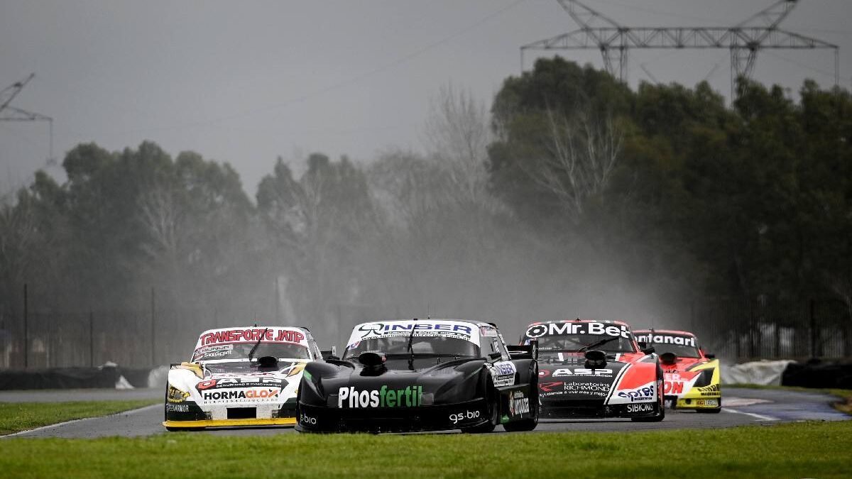 Ignacio Quintana en el pelotón del TC Mouras en La Plata