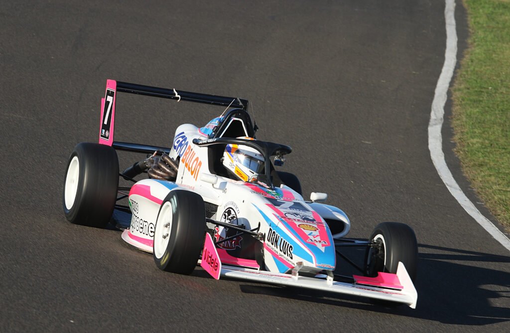 Octava fecha de la Fórmula 2: Leonardelli se quedó con la tarde sabatina 2 Videla fue segundo en la carrera clasificatoria de la octava fecha de la fórmula 2
