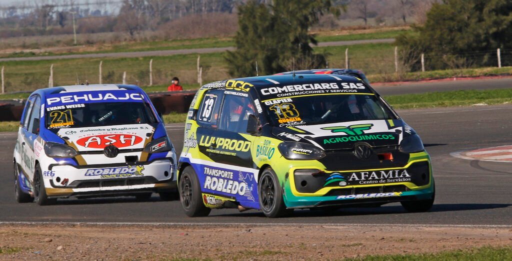 Clase 2 del Turismo Pista: Gajate y Quaglia fueron los ganadores en San Nicolás. 3 Clapier se llevó las dos finales de la Clase 2 del Turismo Pista