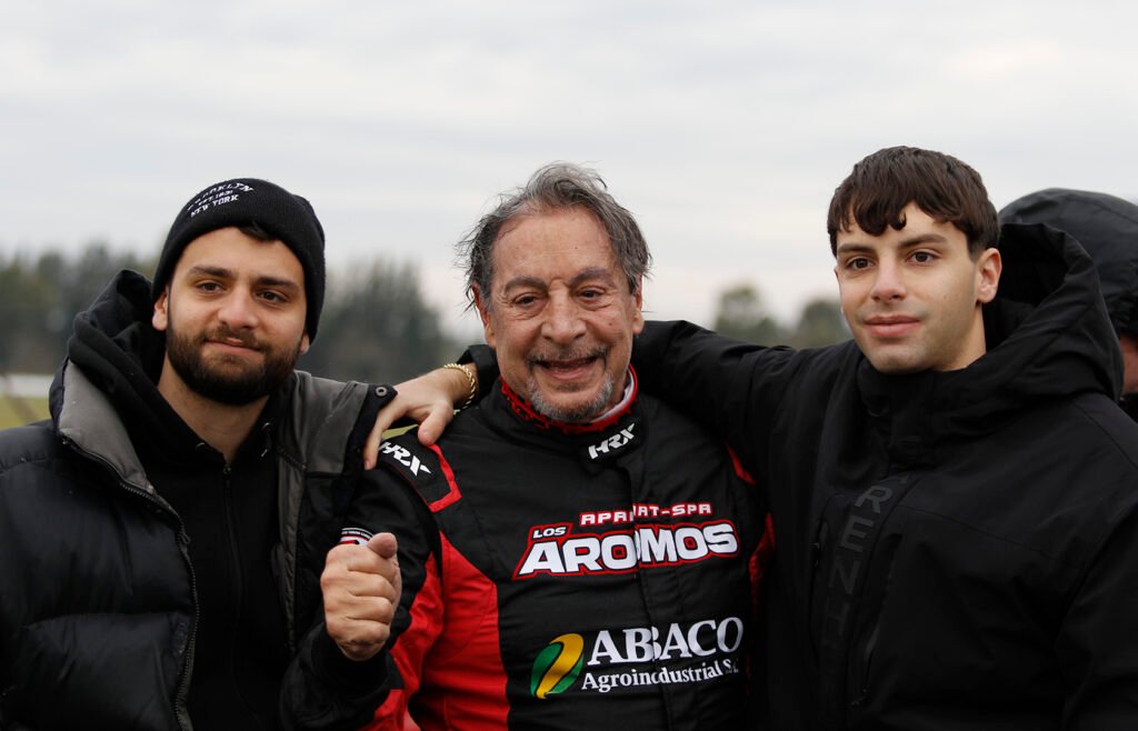 Jornada de pruebas del Turismo 4000 Argentino 3 Los hermanos Kechichian giraron en el auto de su papá durante la jornada de pruebas del Turismo 4000 Argentino en La Plata