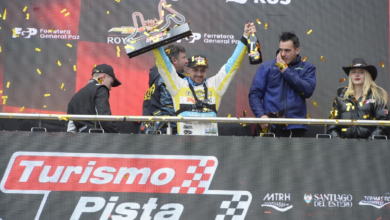 Clase 1 del Turismo Pista: llegó la primera para Bull 3 Bull celebra en el podio de la Clase 1 del Turismo Pista