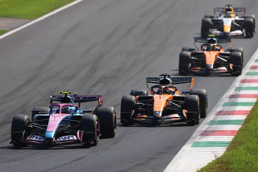 Impresionante victoria de Kimi Antonelli en el GP de Monza 3 Colapinto delante de los McLaren