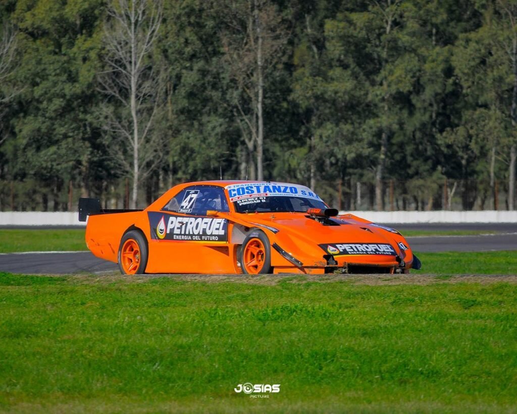 Lucas Barale aceptó y aprobó el desafío 2 Lucas Barale compartió su experiencia como invitado en el Procar