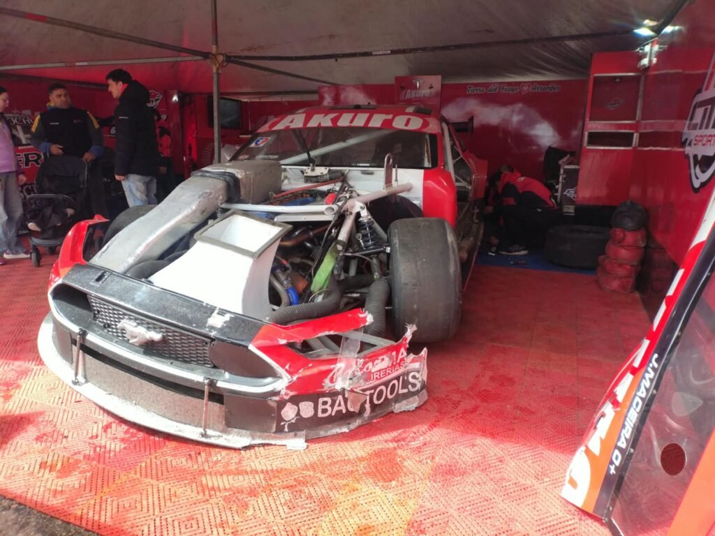 El auto de Maceira luego del golpe en la serie del TC Pista en San Luis