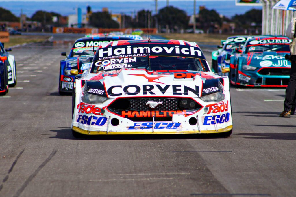 El piloto del Grupo Corven, Mariano Werner, ganó en San Luis y comenzó la Copa de Oro del TC como líder 2 El piloto del Grupo Corven, Mariano Werner, ganó en San Luis