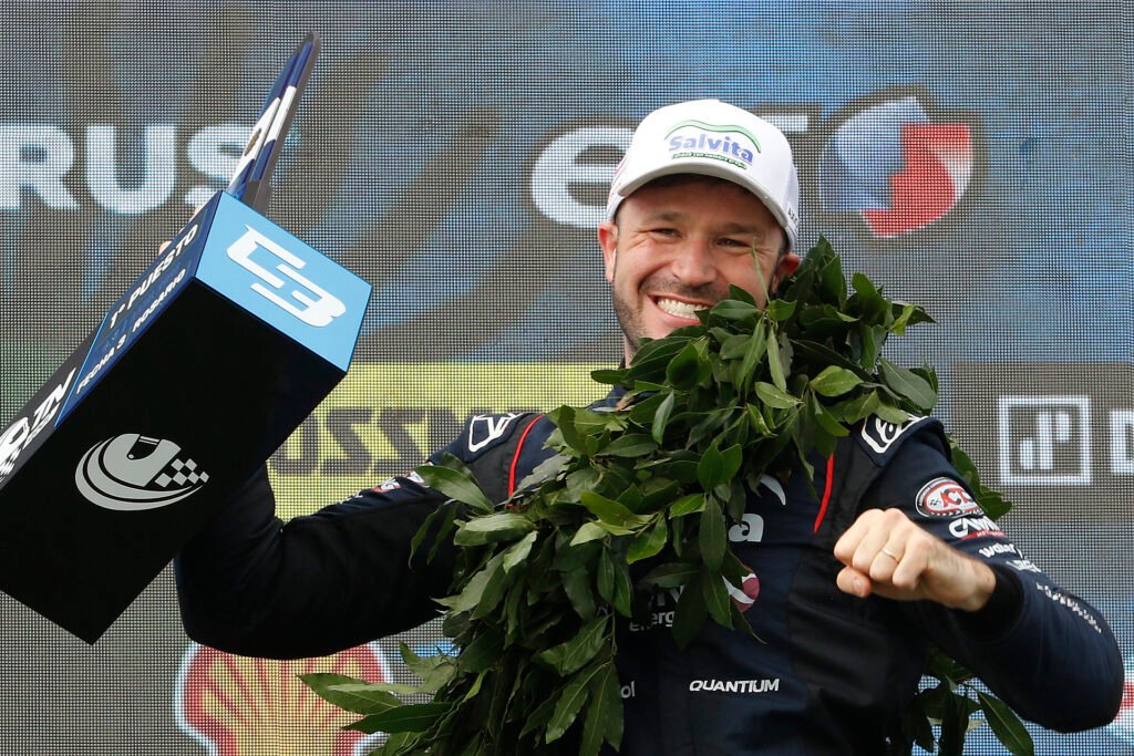 Canapino sigue firme en la punta del campeonato de la Clase 3 2 Canapino lidera con comodidad el campeonato de la Clase 3