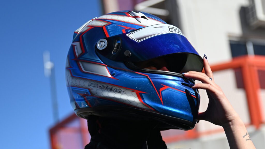 Catalina Destefanis debuta en IAME Series Argentina: Expectativas y desafíos en Zárate 3 Catalina destefanis debuta en IAME