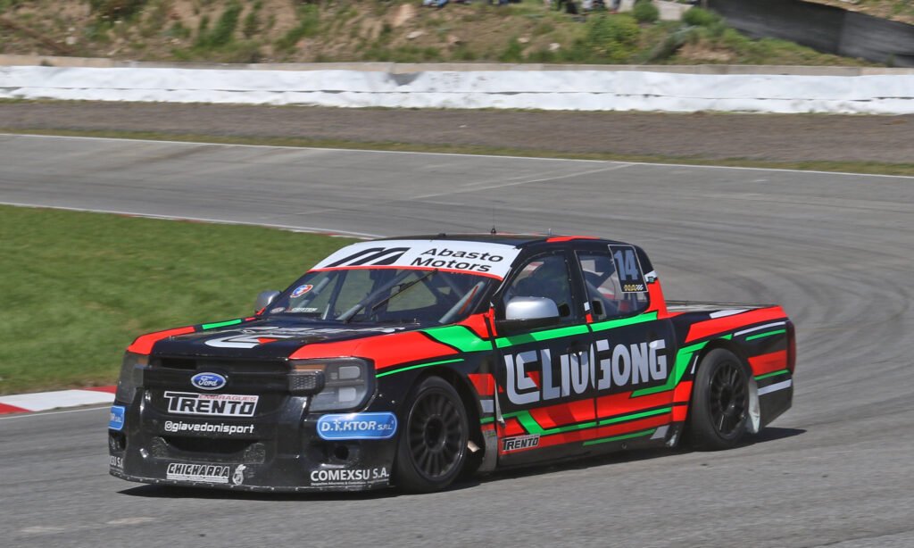 Victoria de Sganga en el TC Pista Pick Up en Balcarce 3 Goya fue tercro en la final del TC Pista Pick UP en Balcarce