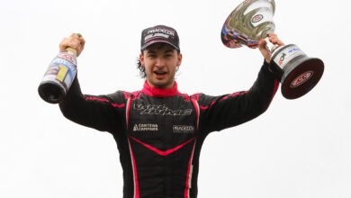 Nicolás Jaime ganó en Rosario y se quedó con la Etapa Regular del TC Mouras 6 Nico Jaime celebra en el podio la victoria en el TC Mouras