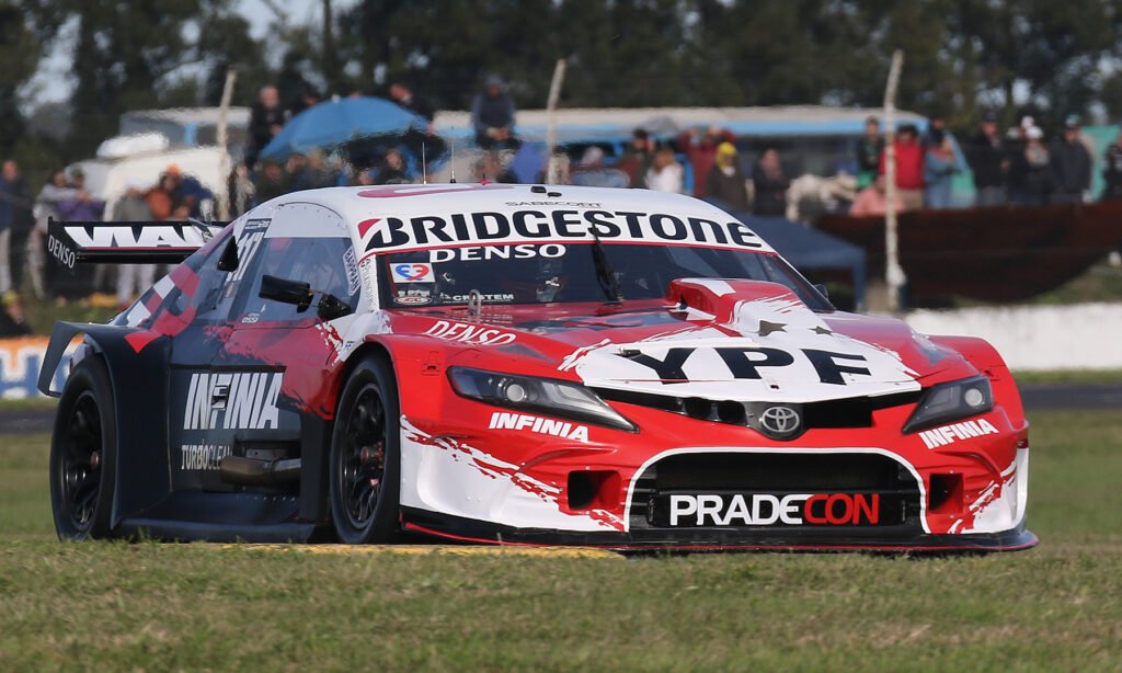 Matías Rossi también giró en los ensayos del TC en La Plata