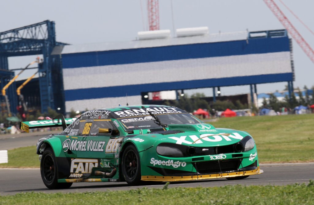 Nacho Faín en su Torino durante la final del TC en San Nicolás