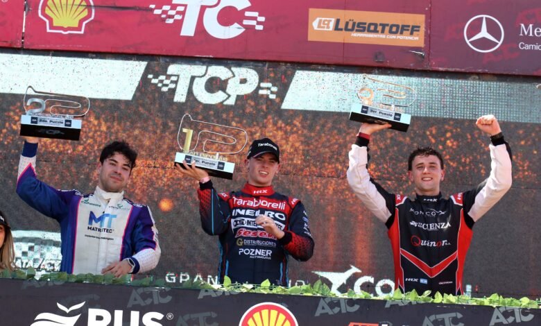 El podio de la final del TC Pista en San Nicolás