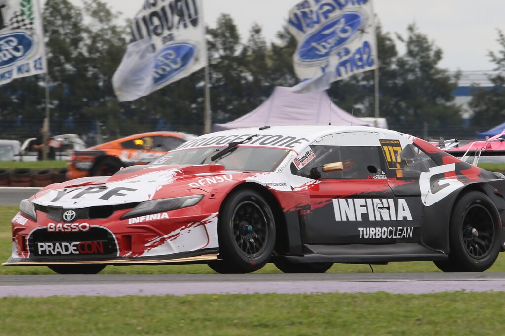 Matías Rossi no logra encontrar el rendimiento en su Camry