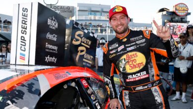 Briscoe festeja la victoria en NASCAR Cup en Las Vegas