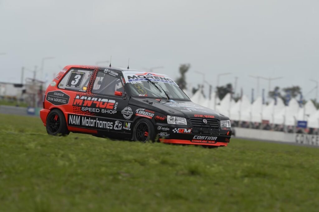 Cortina ganó la serie 1 de la Clase 1 del Turismo Pista en Concepción