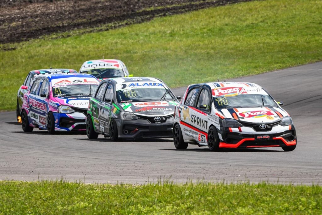 La CLase 3 del Turismo Pista en acción en Concepción del Uruguay
