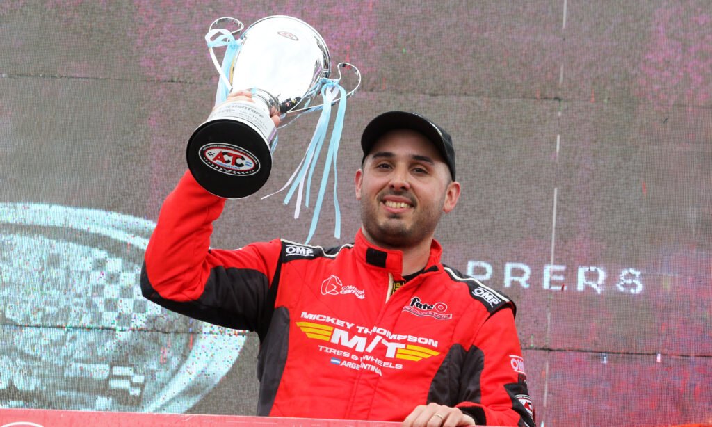 Copa Shell Helix: Biagi encabeza una cerrada lucha por el título 6 Cardone ganó en la segunda fecha de la Copa Shell Helix