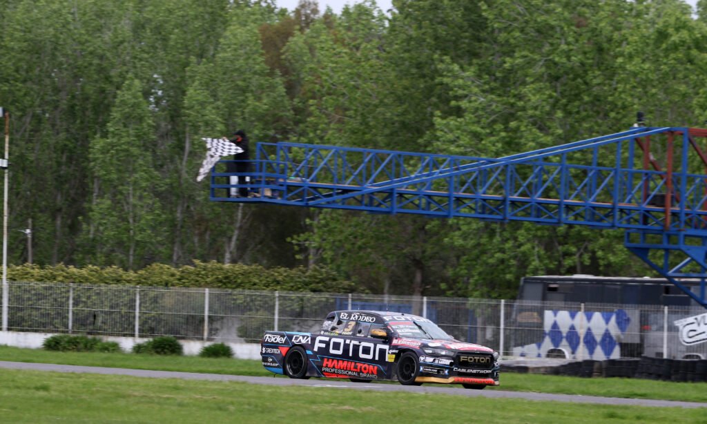 Autódromo Roberto Mouras: El templo moderno de la velocidad 5 El autódromo Roberto Mouras cumple 30 años
