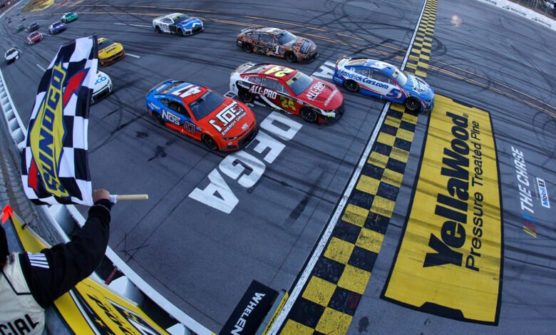 NASCAR: Triunfo de Kyle Larson luego de una increíble última vuelta en Talladega 1 El ajustado final de NASCAR en Talladega