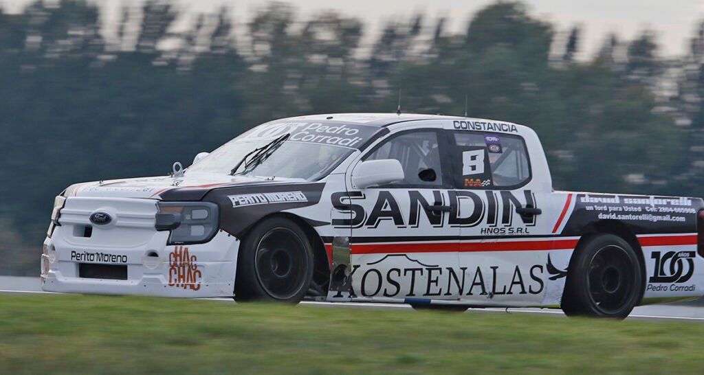 Juan Antonio Sandín y Luis Catelli, con el chip puesto en La Plata y la ilusión intacta 2 MGL6688